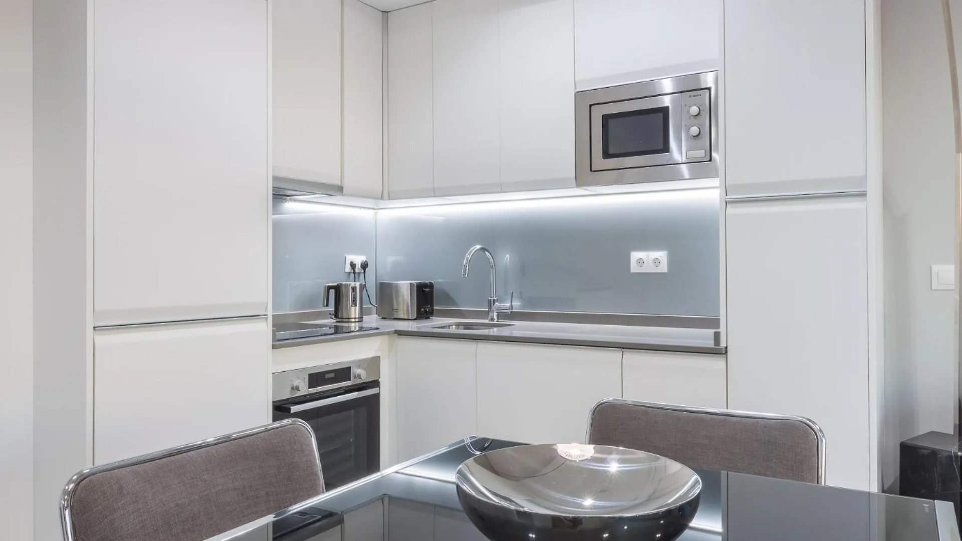 Moderno Apartamento Con Impresionantes Vistas Al Mar Torremolinos 0*,  Spain