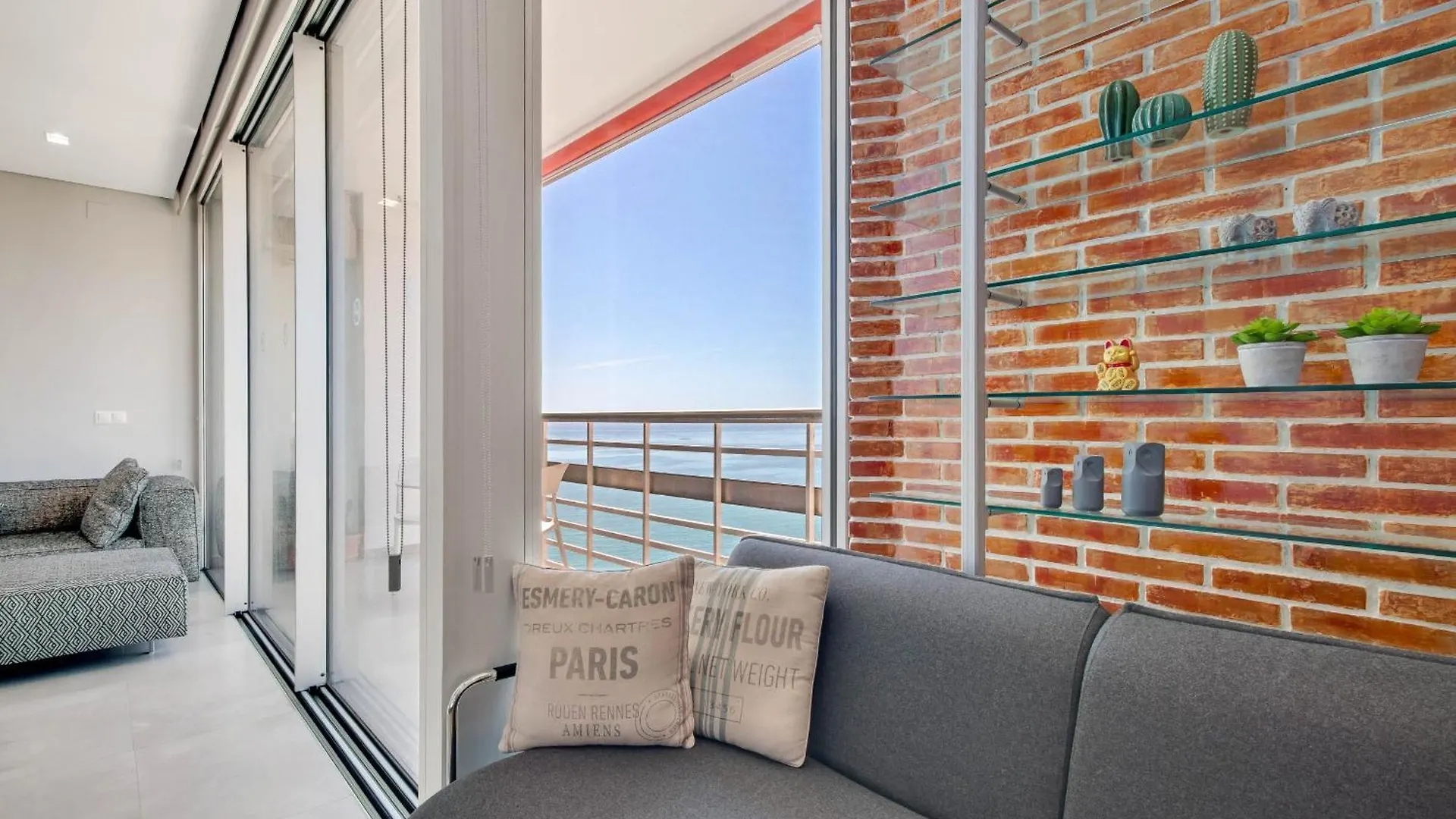 Moderno Apartamento Con Impresionantes Vistas Al Mar Torremolinos